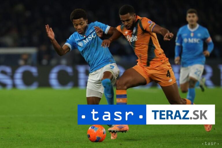 Neapol si chce uctiť Maradonu víťazne, Conte: Bolo by to krásne