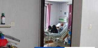 Nepriaznivé počasie si v Himalájach vyžiadalo od piatku deväť obetí