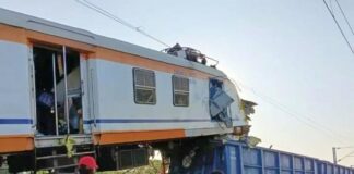 OSOBNÝ VLAK SA ZRAZIL S NÁKLADNÝM: Hlásia najmenej 8 obetí