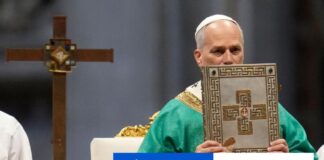 Pápež vyzval svetových lídrov, aby nezanedbávali chudobných