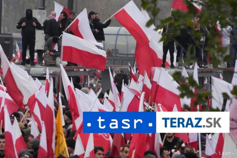 Pochod nezávislosti vo Varšave prebehol pokojne