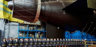 Rusko spustilo na vodu novú jadrovú ponorku (VIDEO)