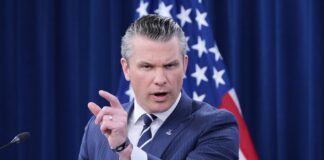 Šéf Pentagonu tvrdí, že USA zaútočili na plavidlo obchodujúce s drogami v Karibiku