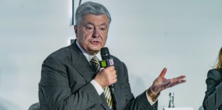 Ukrajinskí poslanci požadujú novú vládu po tom, čo sa Zelenského spojenec zaplietol do korupčného škandálu