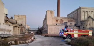 V Hencovciach unikala nebezpečná látka v priemyselnom objekte