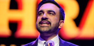 Výsledky volieb starostu NYC: Mamdani vyhlasuje víťazstvo