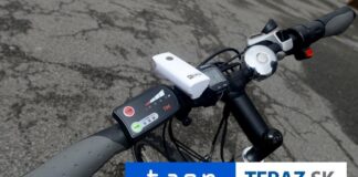 Zobral kolobežku, tenisky aj alkohol