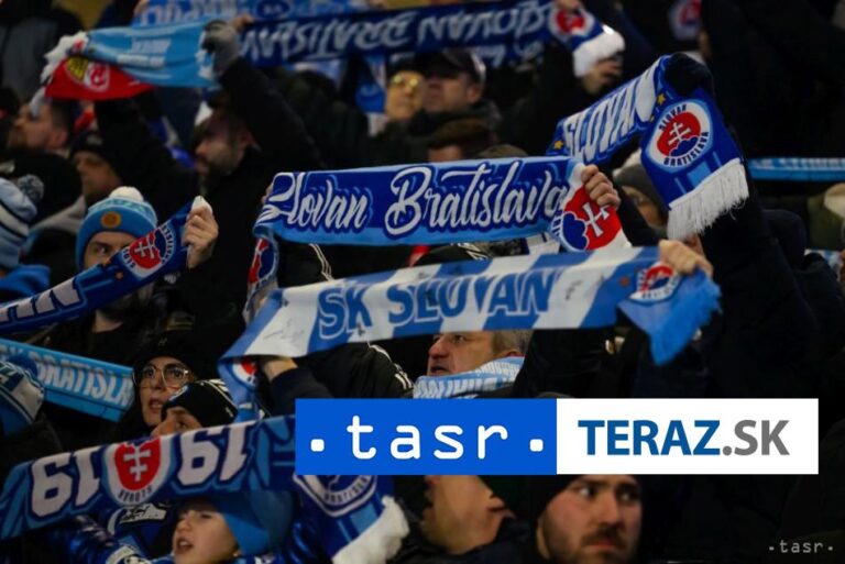 Fanúšika zo Slovenska v Skopje zadržali, ďalších 10 poslali domov