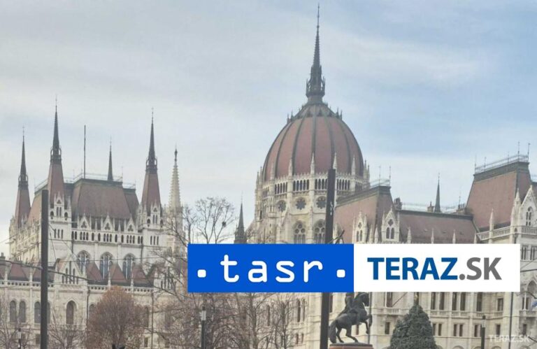 Maďarský parlament schválil 14. dôchodok